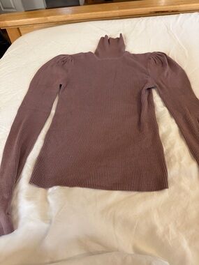 Ribbed Puff-Sleeve Turtleneck Sweater - Dusty Mauve